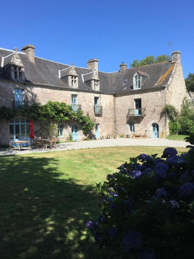 Manoir De Botcol Bed & Breakfast Saint-Nicolas-du-Pelem Exterior photo